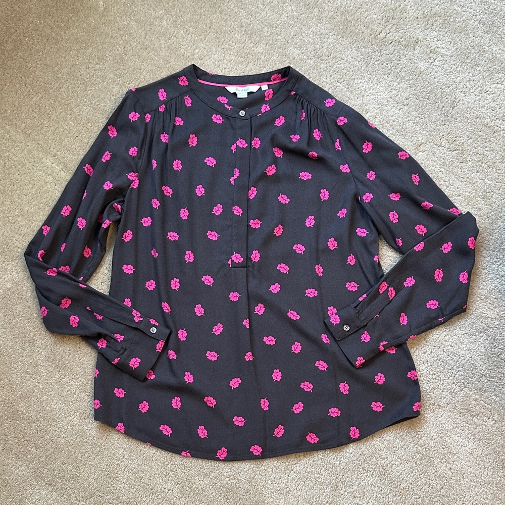 Boden Women's Black and Pink Floral Top